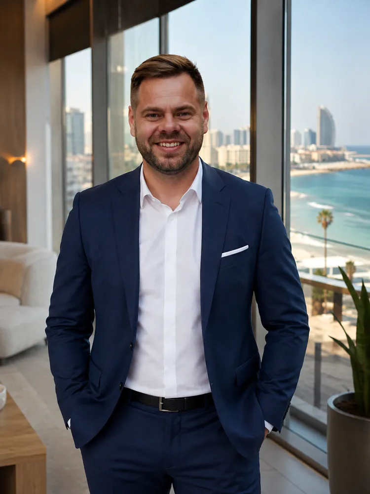 Артем Шубин — VIP-брокер и co-founder MARE